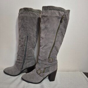 NWOT Sweater Top Boots